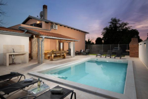 Holiday Home Franika